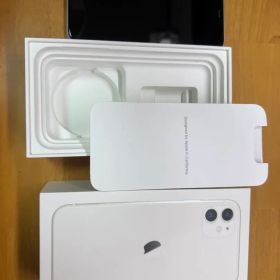 Apple iPhone 11 本体 SIMフリー