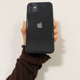 Apple iPhone 11 ブラック 本体