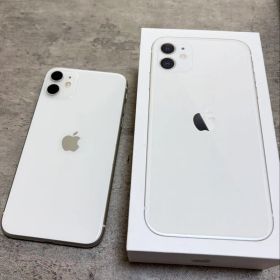 F*a様 Apple iPhone 11 ホワイト 本体