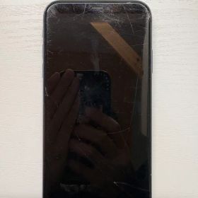 iPhone 11 64GB SIMフリー