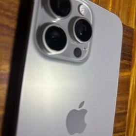 iPhone 15 Pro Max 256GB 超美品