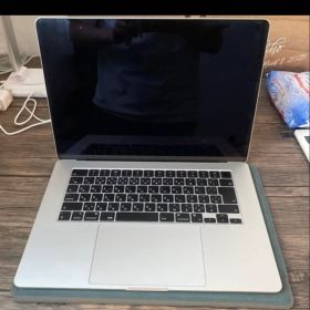 Apple MacBook Air (M2, 2023) 15.3インチ
