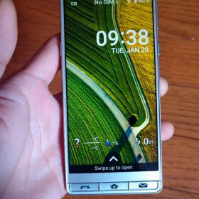 SHARP A001SH 本体のみの出品です。SIMフリー美品。