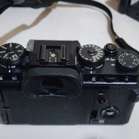 FUJIFILMフジフイルム X-T4 XT4 aps-cボディ