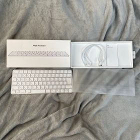 Apple Magic Keyboard A2450 MK2A3J/A 24