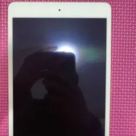 Apple iPad mini 4 128GB （動作確認済／初期化済）ゴールド