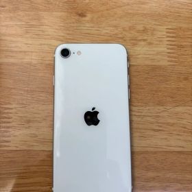 【超美品】iPhone SE 第3世代 64GB ホワイト SIMフリー 傷なし