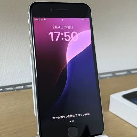 Apple iPhone SE (第3世代) ホワイト 64GB SIMフリー