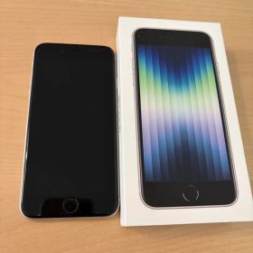 iPhoneSE (第3世代) 64GB SIMフリー スターライト