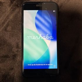 【美品】Apple iPhoneSE 第3世代 128GB 本体 箱有り