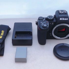 【全品ポイント10倍！要エントリー】ニコン Nikon ミラーレス一眼カメラ ボディ APS-C Z50 II 【中古】