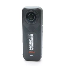 【中古】 《新同品》 Insta360 X5 MM93 2025 チャンピオン記念版 CINSAAHA-X584 [ デジタルカメラ ]