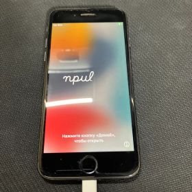 Apple iPhone 8 黒 ブラック スペースグレー 64GB