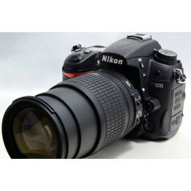 【中古】ニコン Nikon D7000 レンズキット 美品 ストラップ付き