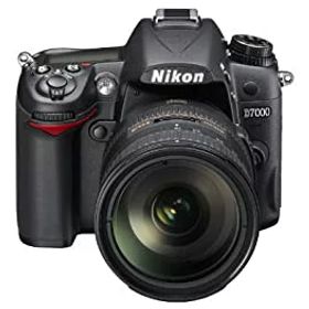 【中古】(非常に良い)Nikon デジタル一眼レフカメラ D7000 18-200VRII キット D7000LK18-200