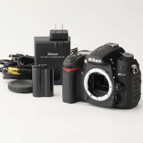 ニコン Nikon D7000 ボディ デジタル一眼レフカメラ (シャッターカウント:220)