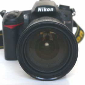 【中古】【非常に良い】Nikon デジタル一眼レフカメラ D7000 18-200VRII キット D7000LK18-200