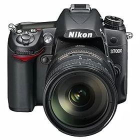 【中古】［非常に良い］Nikon デジタル一眼レフカメラ D7000 18-200VRII キット D7000LK18-200