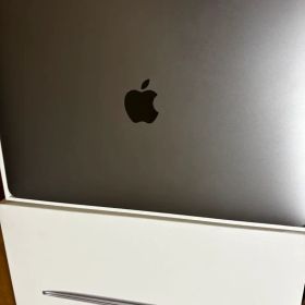 (ジャンク)M1 MacBook Air 純正充電器・箱付き