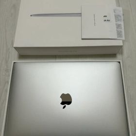 MacBook Air13インチ【美品】マウス付き