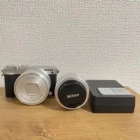 ミラーレス Nikon J5 セット売り単焦点レンズ 標準ズームレンズ