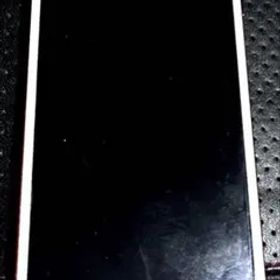 iPhone 7 128GB 本体のみ ＊バッテリー容量80%