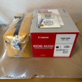 Canon EOS M200 ダブルズームキット特典付き