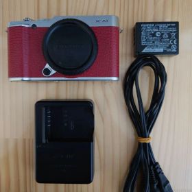 ★美品レベル★ FUJIFILM フジフィルム X-A1 ミラーレス一眼カメラ