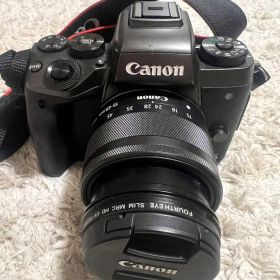 Canon EOS M5 カメラ