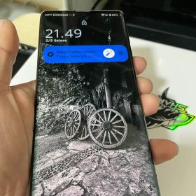 AQUOS R6 5G NTT docomo 本体 ジャンク