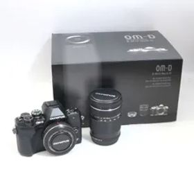 OLYMPUS オリンパス OM-D E-M10 Mark IV ダブルズームキット ブラック 【シャッター数720回】