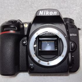 Nikon D7500 ボディ