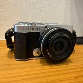 OLYMPUS PEN E-P7 14-42mm EZ レンズキット シルバー