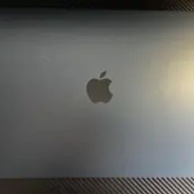Apple macbook Air M3 15インチ24GB／512GB