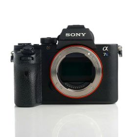 【中古】 (ソニー) SONY ILCE-7SM2 B α7S II ボデイ【中古カメラ デジタル一眼】 ランク：B