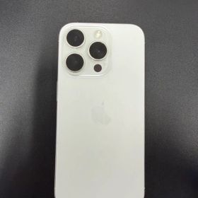 Apple iPhone 15 Pro ホワイト 本体