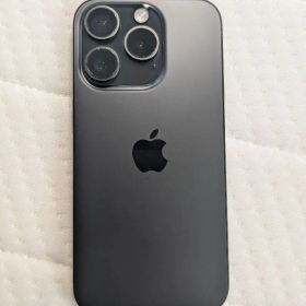 【極美品】iPhone 15 Pro 256GB ブラック SIMフリー