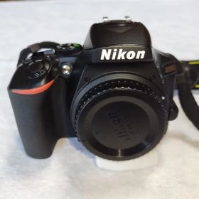Nikon D5600 ダブルズームレンズキット(極美品！)