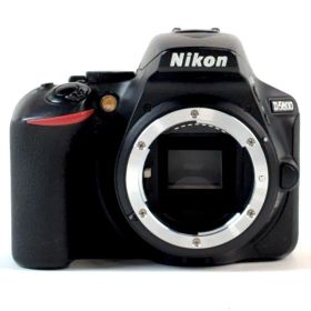 ニコン Nikon D5600 ボディ デジタル 一眼レフカメラ 【中古】