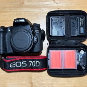 CANON キヤノン EOS 70D ボディ 一眼レフ
