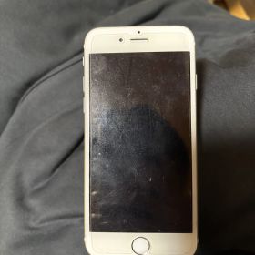 Apple iPhone 6 ゴールド 本体