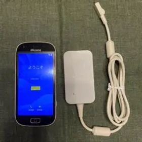 docomo らくらくスマートフォン F-03K ゴールド