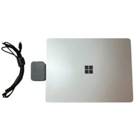 Microsoft Surface Laptop 13 2025/12月購入