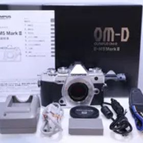 【9,024回 極美品】OLYMPUS OM-D E-M5 Mark III ボディ シルバー