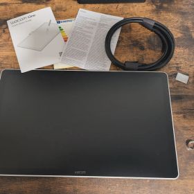 Wacom One 14 ペンタブレット 本体