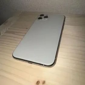 iPhone 11 Pro シルバー 64 GB au