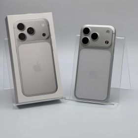 【中古A】iPhone 17 Pro 256GB シルバー バッテリー【100%】 SIMフリー 白ロム