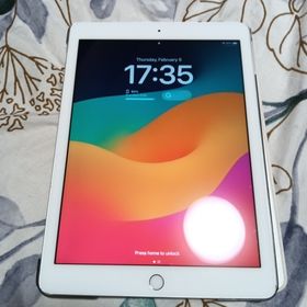 アイパッド(iPad)の iPad6 第6世代 32GB シル(タブレット)