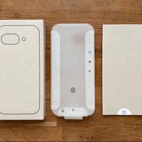 【新品・未使用】Google Pixel 9a 本体（アイリス・淡い青／紫）