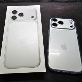 iPhone 17 Pro Max 256GB【極美品・即日発送・おまけ付】